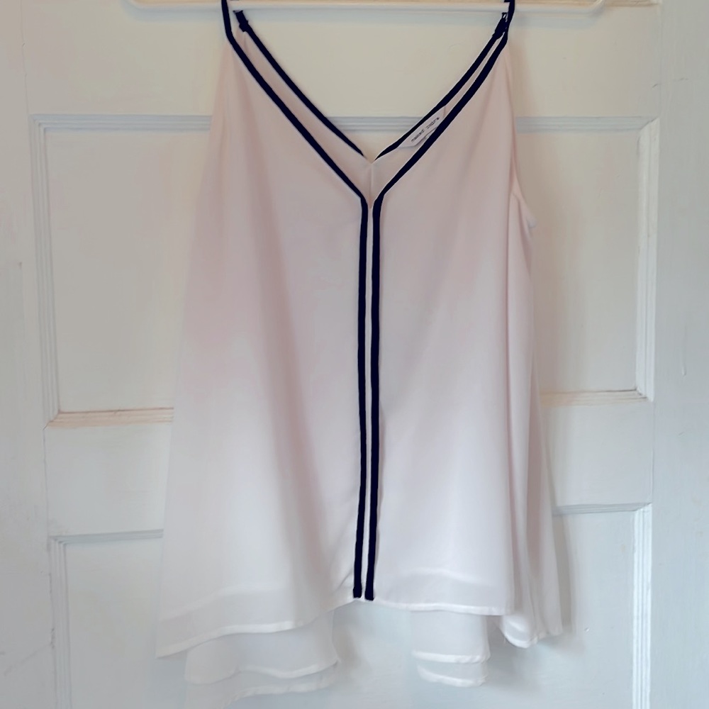 Naked Zebra Womens M White Slit Back Lined Top